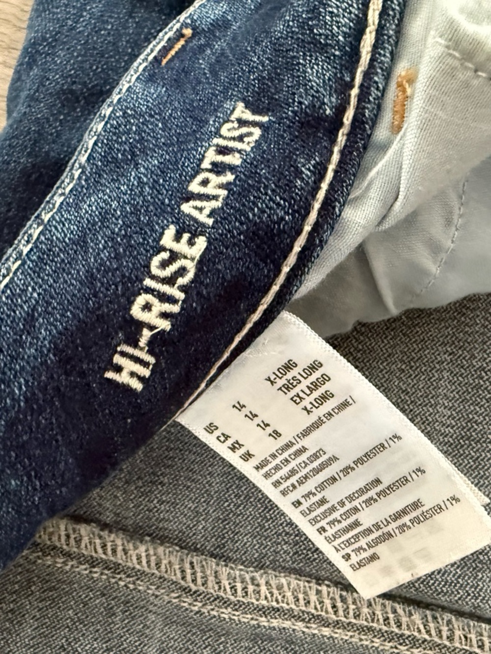 American Eagle Outfitters Dark Blue Flare Jeans - Picture 3 of 5